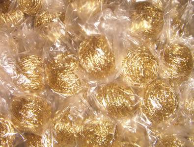 Each brass scrubber is put into a plastic bag, then put into a carton case.